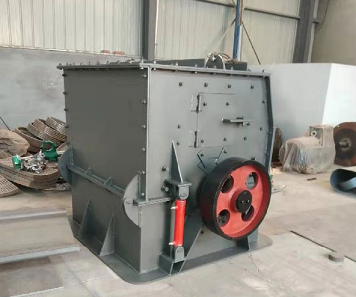 液壓開箱破碎機(jī)